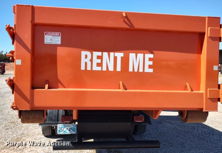 image for item LK9854 2020 International CV515  hook lift truck