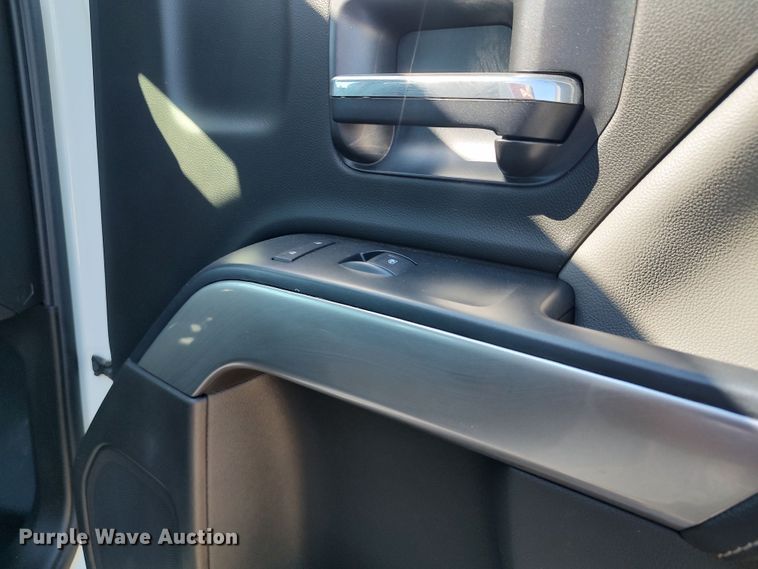 image for item LK9854 2020 International CV515  hook lift truck