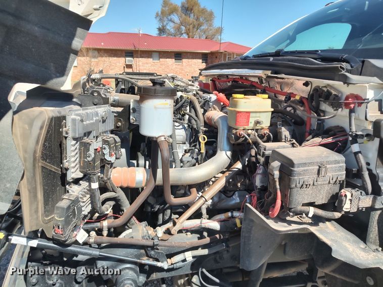 image for item LK9854 2020 International CV515  hook lift truck