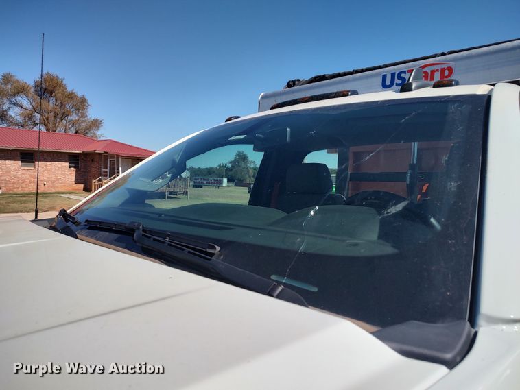 image for item LK9854 2020 International CV515  hook lift truck