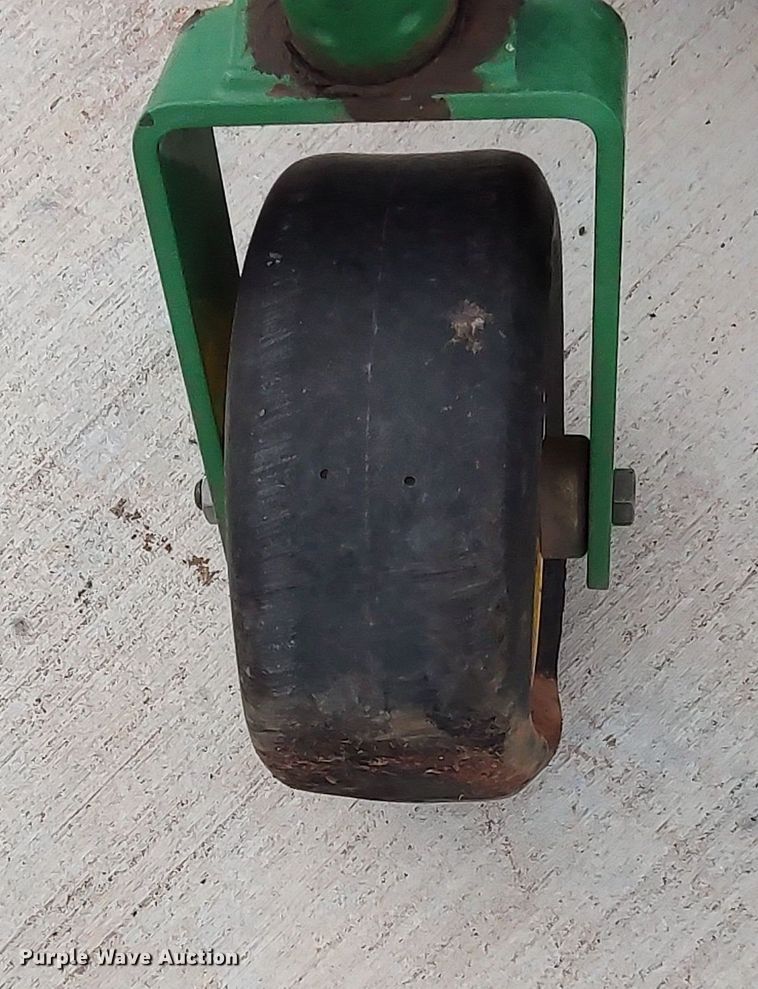 image for item LK9913 John Deere 757 ZTrak  ZTR lawn mower