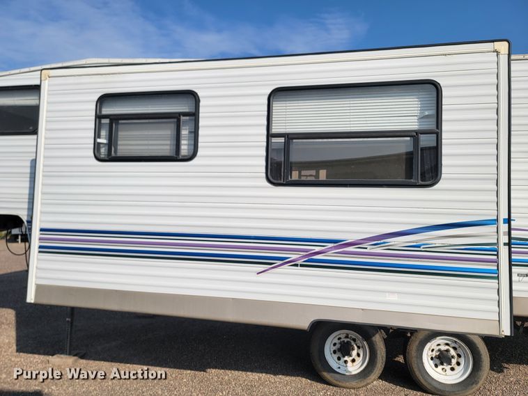 image for item LO9044 2000 Sportsmen 2854P  camper