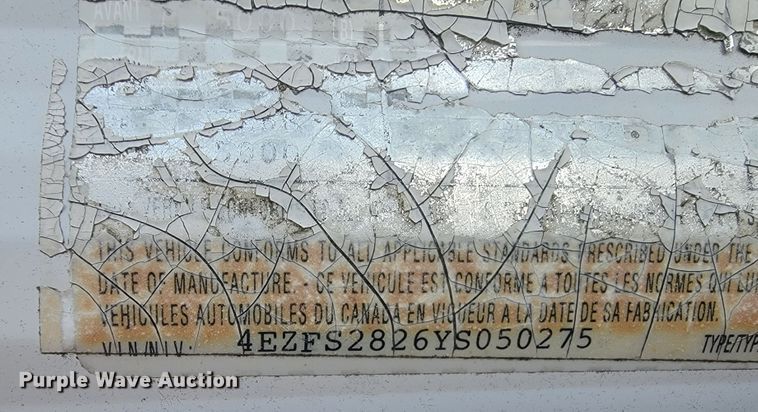 image for item LO9044 2000 Sportsmen 2854P  camper