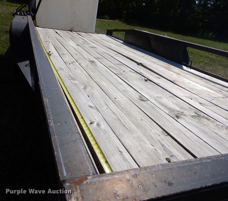 image for item LP9527 1984 Blair  utility trailer