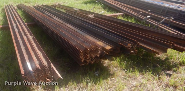 image for item LS9866 Approximately 175 pieces of angle iron