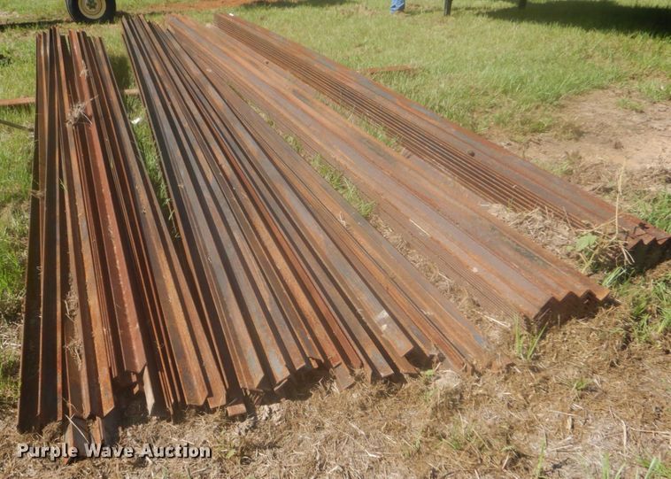 image for item LS9866 Approximately 175 pieces of angle iron