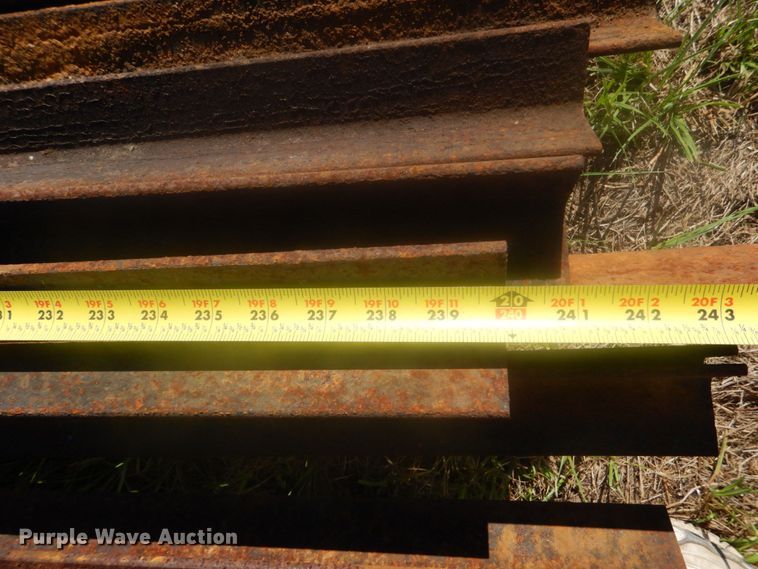 image for item LS9866 Approximately 175 pieces of angle iron