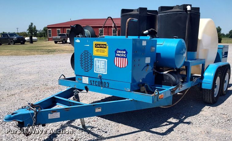 image for item LU9134 Hydro Engineering  pressure washer trailer