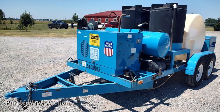 image for item LU9134 Hydro Engineering  pressure washer trailer