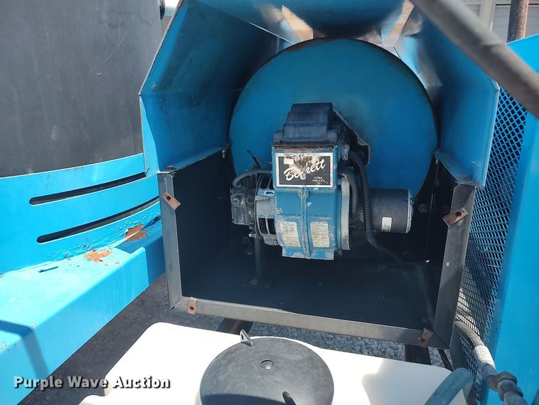 image for item LU9134 Hydro Engineering  pressure washer trailer