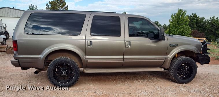 image for item LU9191 2003 Ford Excursion  SUV