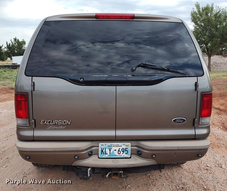 image for item LU9191 2003 Ford Excursion  SUV