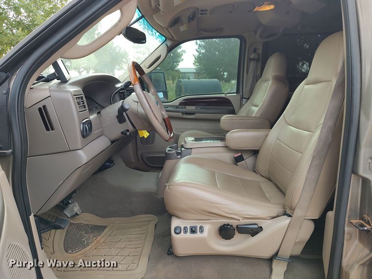 image for item LU9191 2003 Ford Excursion  SUV