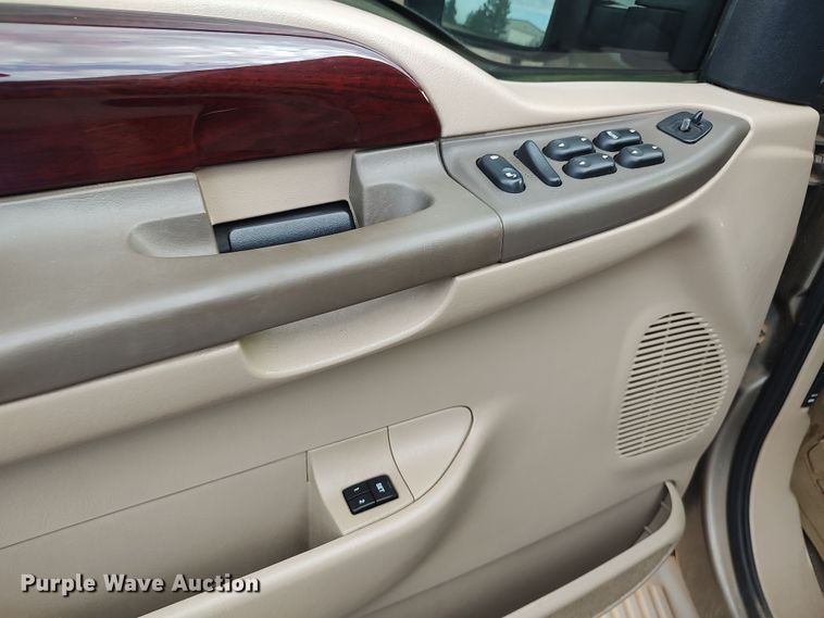 image for item LU9191 2003 Ford Excursion  SUV