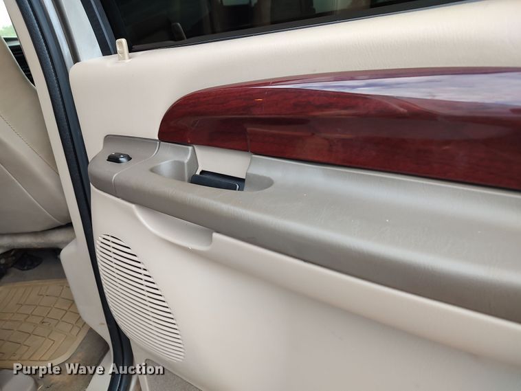 image for item LU9191 2003 Ford Excursion  SUV