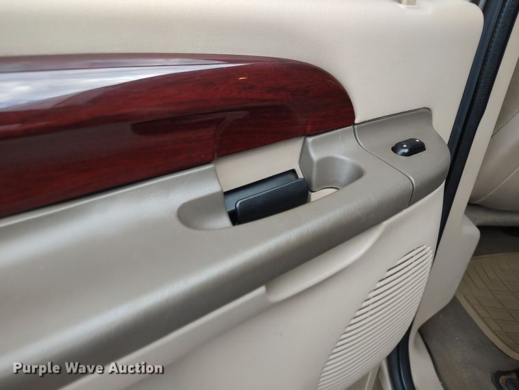 image for item LU9191 2003 Ford Excursion  SUV