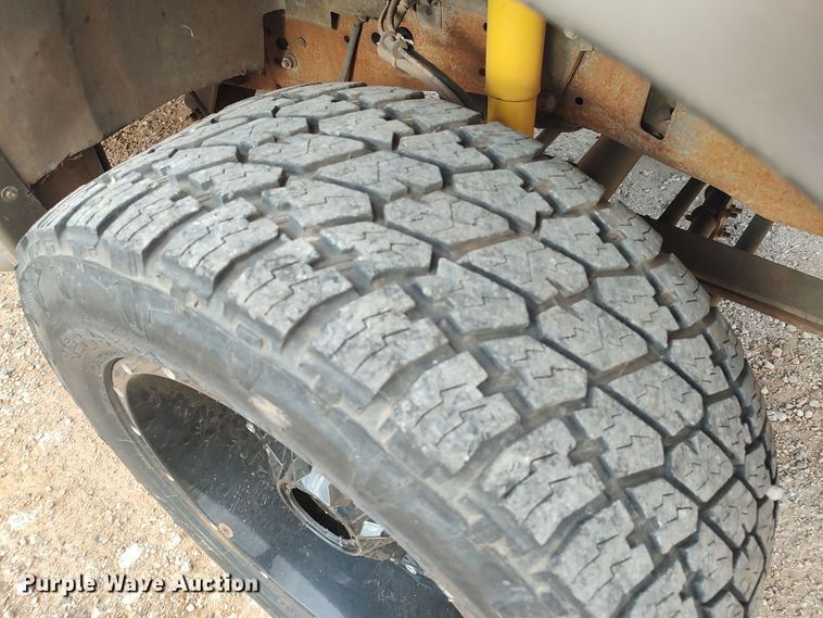 image for item LU9191 2003 Ford Excursion  SUV