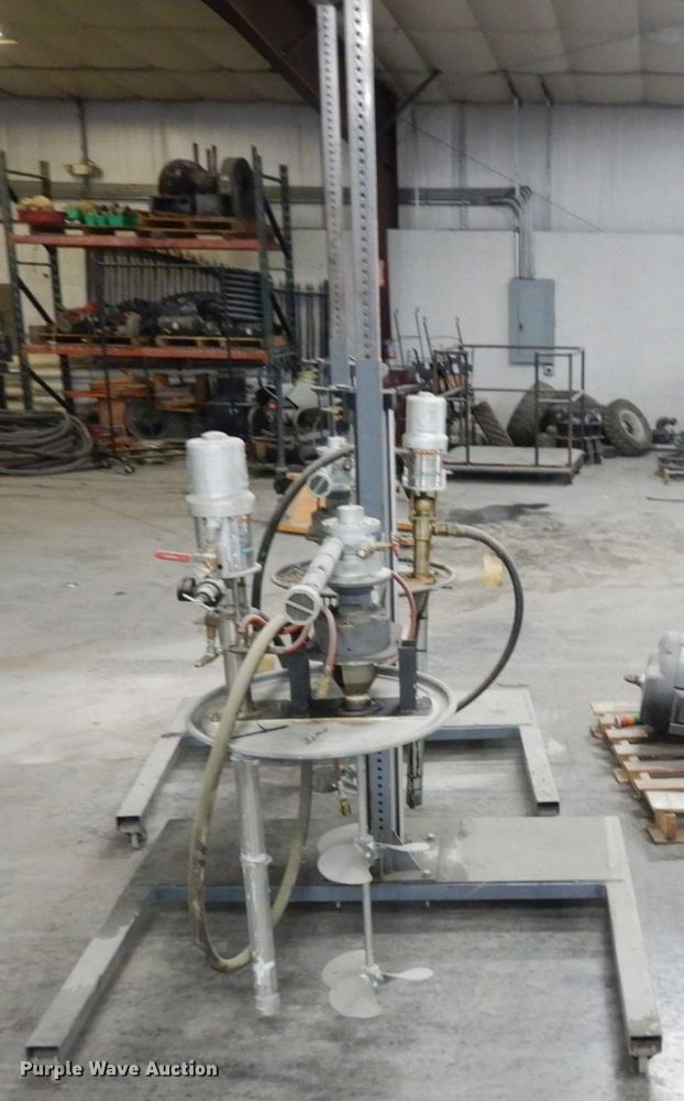 image for item LY9074 Graco Monark  paint pumps