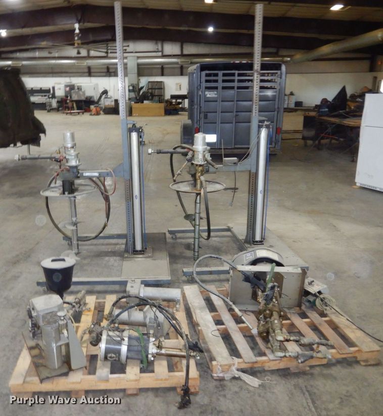 image for item LY9074 Graco Monark  paint pumps