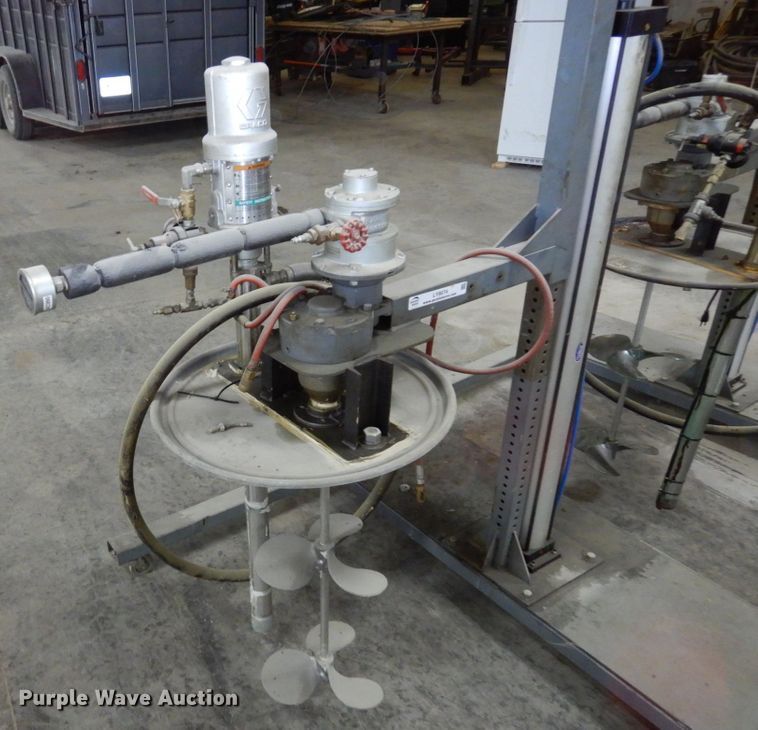 image for item LY9074 Graco Monark  paint pumps