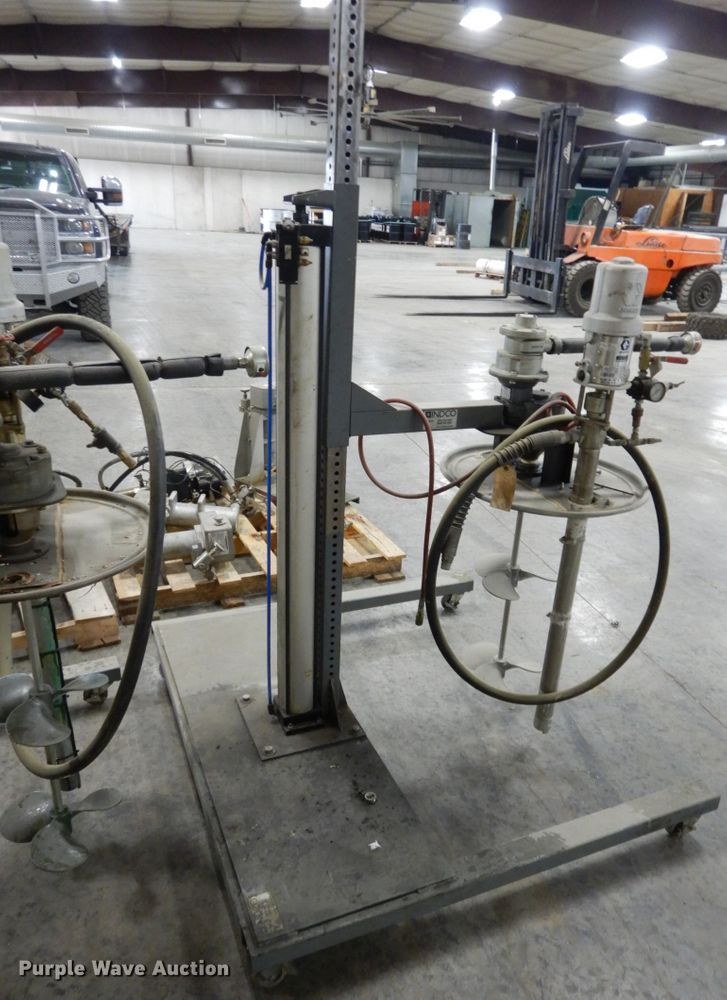 image for item LY9074 Graco Monark  paint pumps