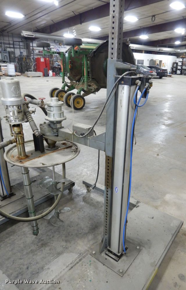 image for item LY9074 Graco Monark  paint pumps