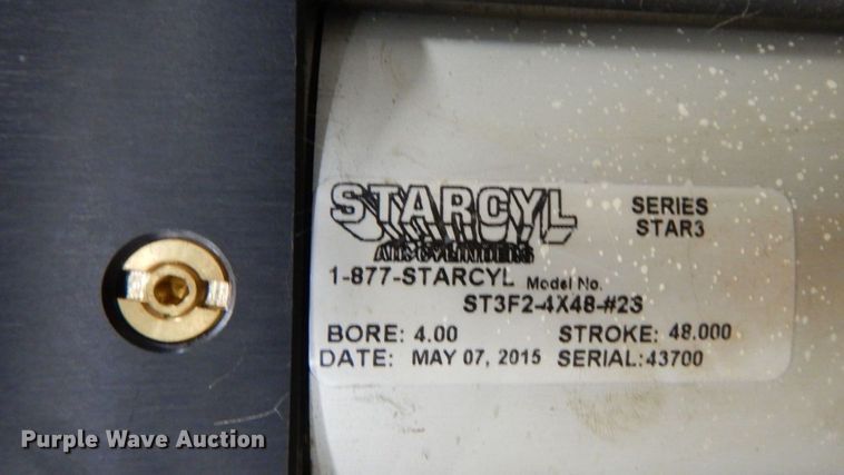 image for item LY9074 Graco Monark  paint pumps