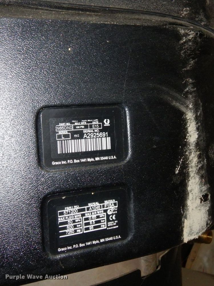 image for item LY9074 Graco Monark  paint pumps