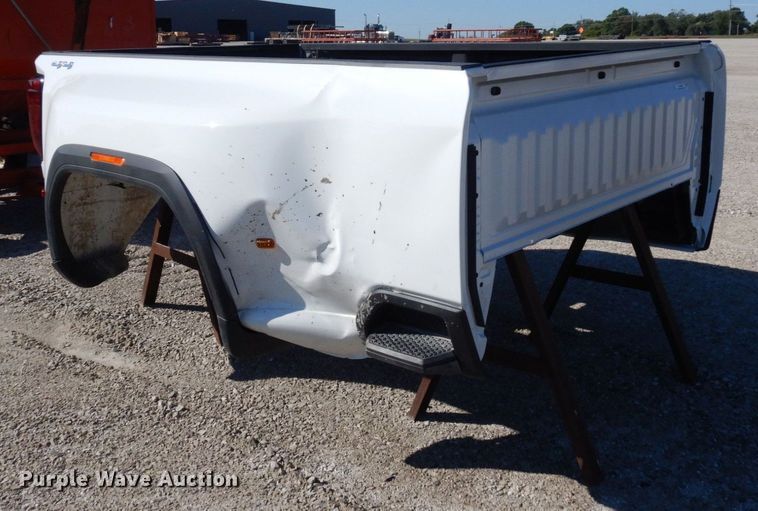 image for item LY9092 GMC Sierra  pickup truck bed