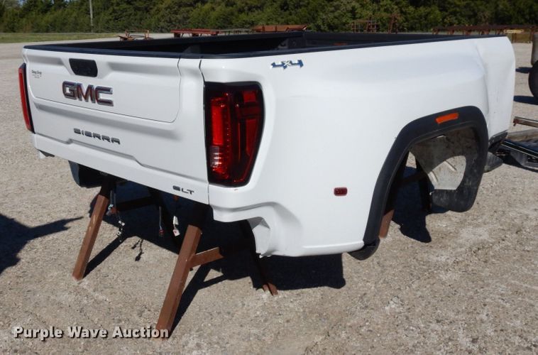 image for item LY9092 GMC Sierra  pickup truck bed