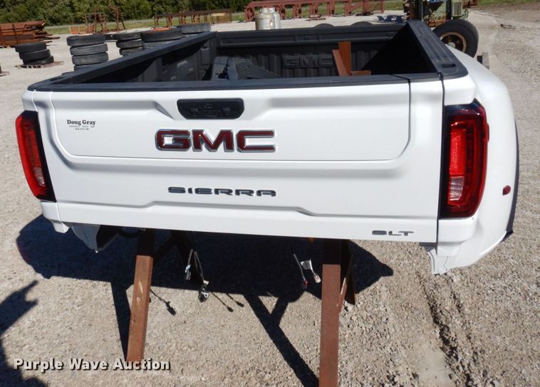 image for item LY9092 GMC Sierra  pickup truck bed
