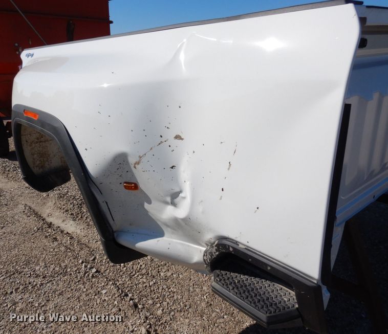 image for item LY9092 GMC Sierra  pickup truck bed