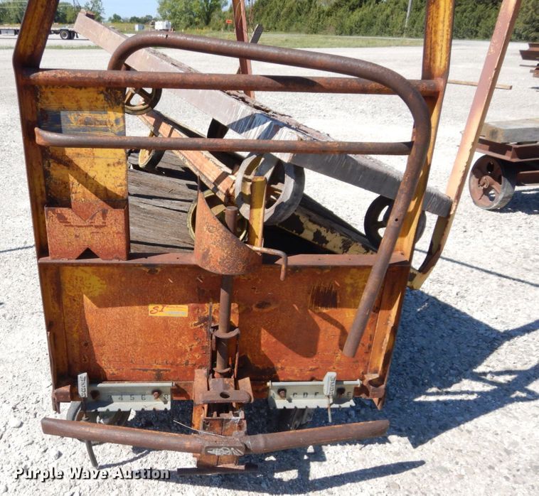 image for item LY9096 Approximately 13 carts