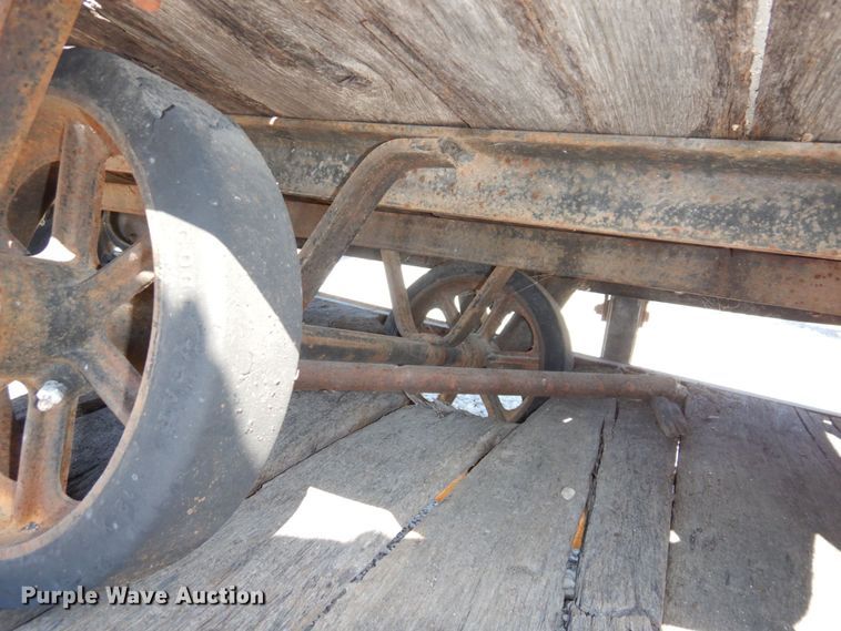 image for item LY9096 Approximately 13 carts