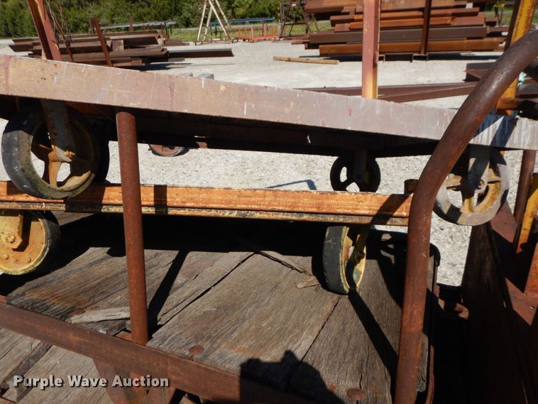 image for item LY9096 Approximately 13 carts