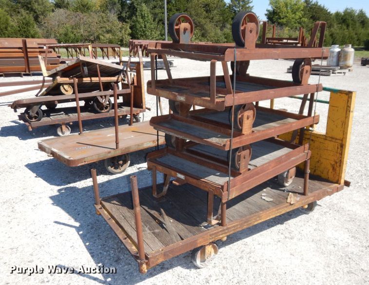 image for item LY9096 Approximately 13 carts