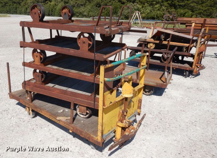 image for item LY9096 Approximately 13 carts