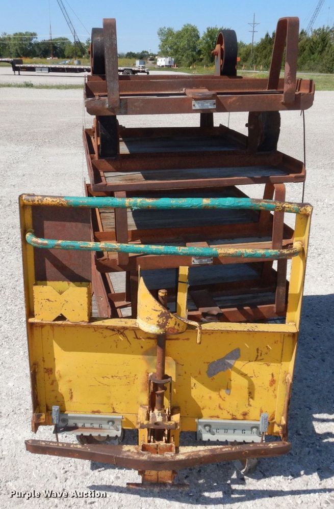 image for item LY9096 Approximately 13 carts