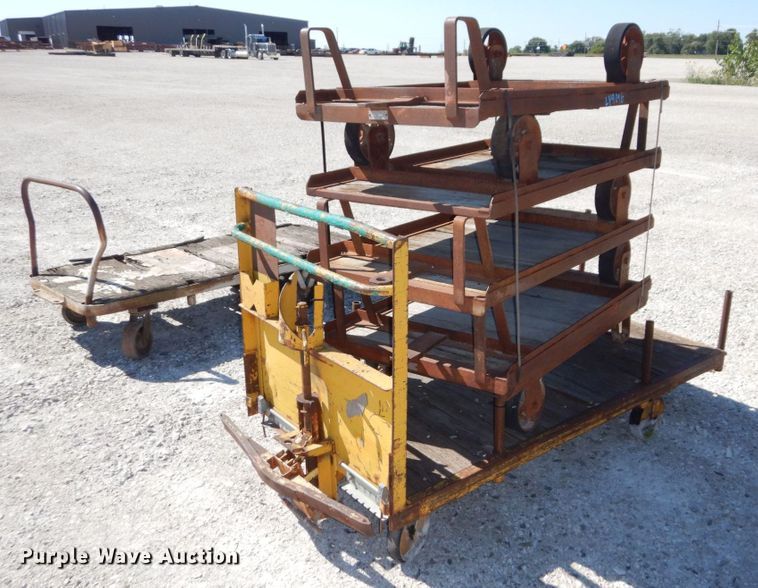 image for item LY9096 Approximately 13 carts