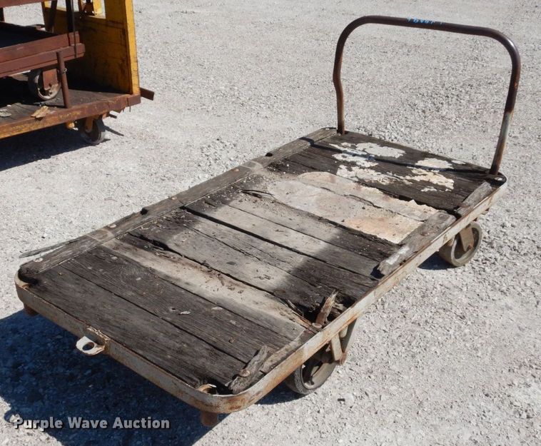 image for item LY9096 Approximately 13 carts