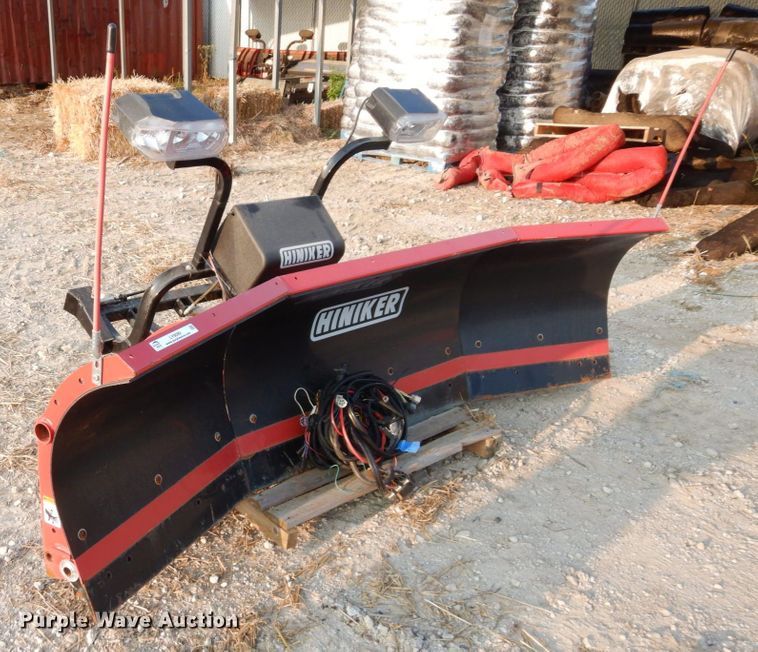 image for item LY9099 Hiniker 6812  8'W snow plow