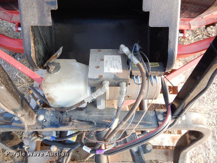 image for item LY9099 Hiniker 6812  8'W snow plow