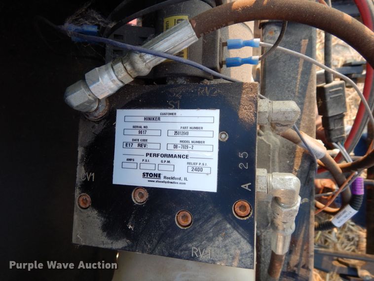 image for item LY9099 Hiniker 6812  8'W snow plow