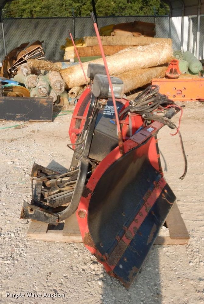 image for item LY9100 Hiniker 9860  8' 6"W V-plow