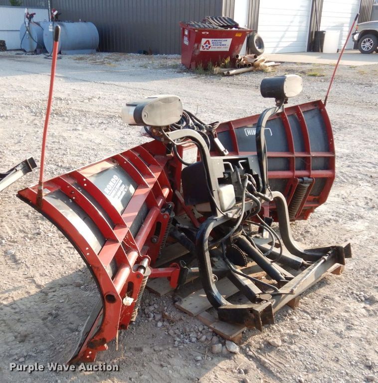 image for item LY9100 Hiniker 9860  8' 6"W V-plow