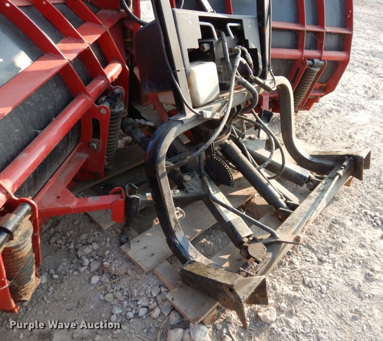 image for item LY9100 Hiniker 9860  8' 6"W V-plow
