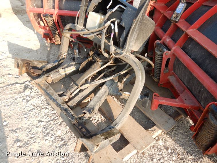 image for item LY9100 Hiniker 9860  8' 6"W V-plow