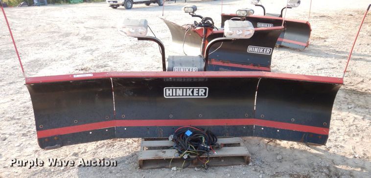image for item LY9101 Hiniker 6912  8'W snow plow