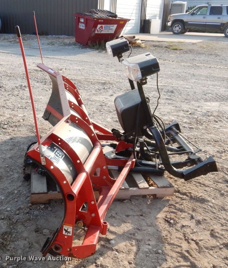 image for item LY9101 Hiniker 6912  8'W snow plow