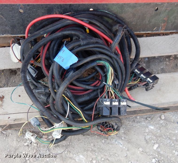 image for item LY9101 Hiniker 6912  8'W snow plow